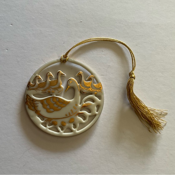 Lenox Retired 1988 Day 6 of 12 Days of Christmas Ornament 6 Geese A-Laying